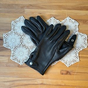 Black leather driving gloves unisex